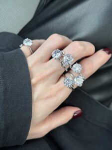 LOVE ME — каблучка зі срібла 925 DELUSION