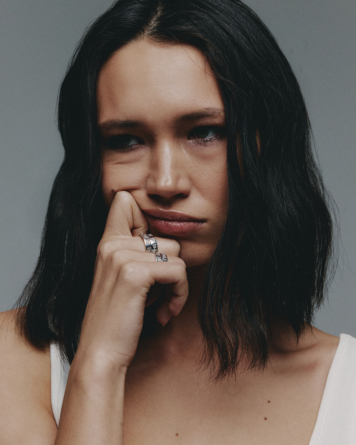 Model with rings
